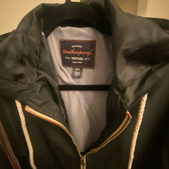 Weatherproof Windbreaker (S) - Picture 3 of 5